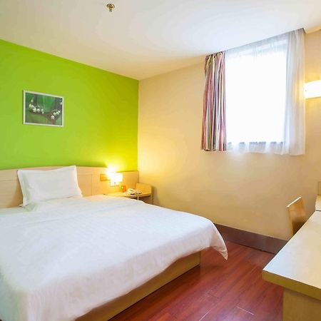 7Days Inn Wuhan Airport Panlong City Экстерьер фото
