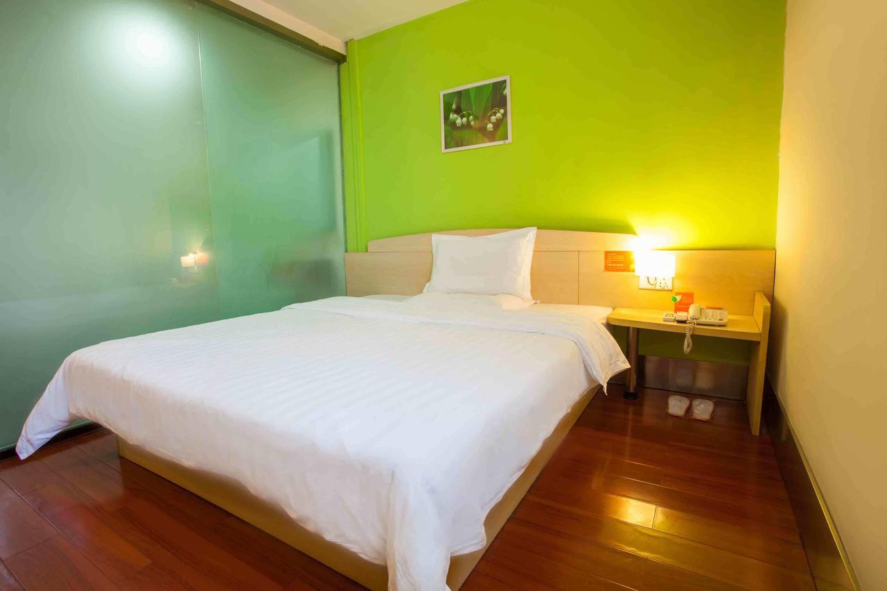 7Days Inn Wuhan Airport Panlong City Экстерьер фото