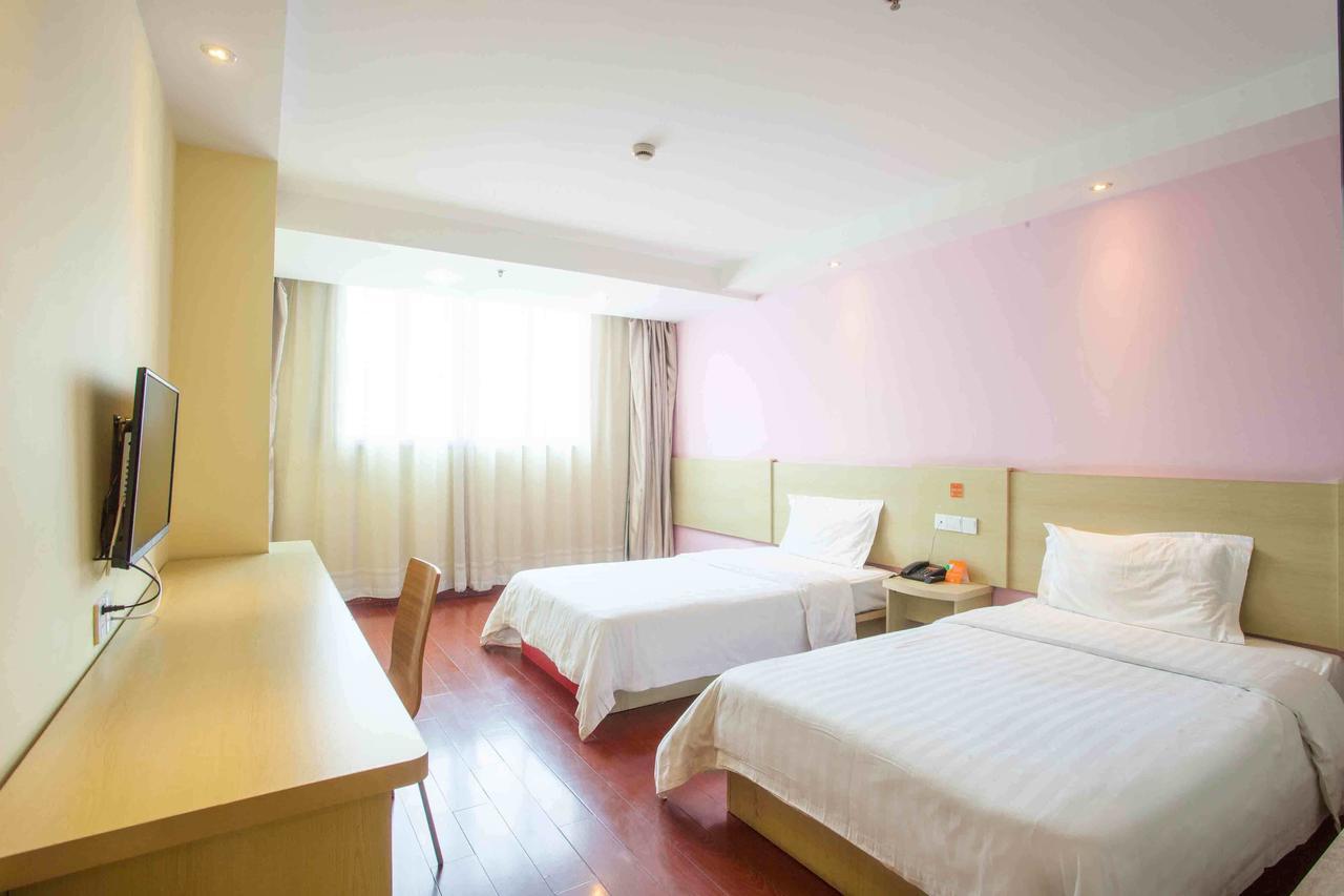 7Days Inn Wuhan Airport Panlong City Экстерьер фото